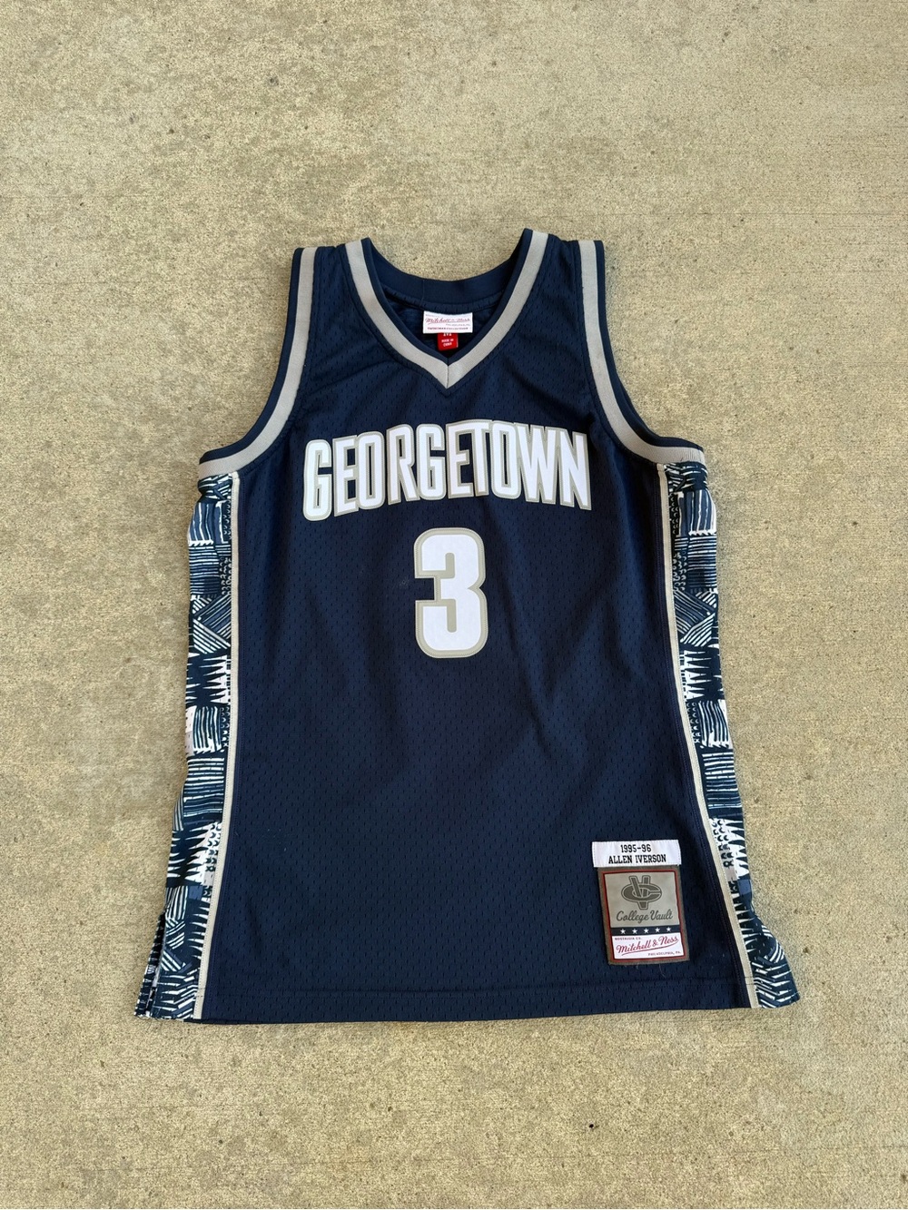Mitchell & Ness Allen Iverson Georgetown Jersey